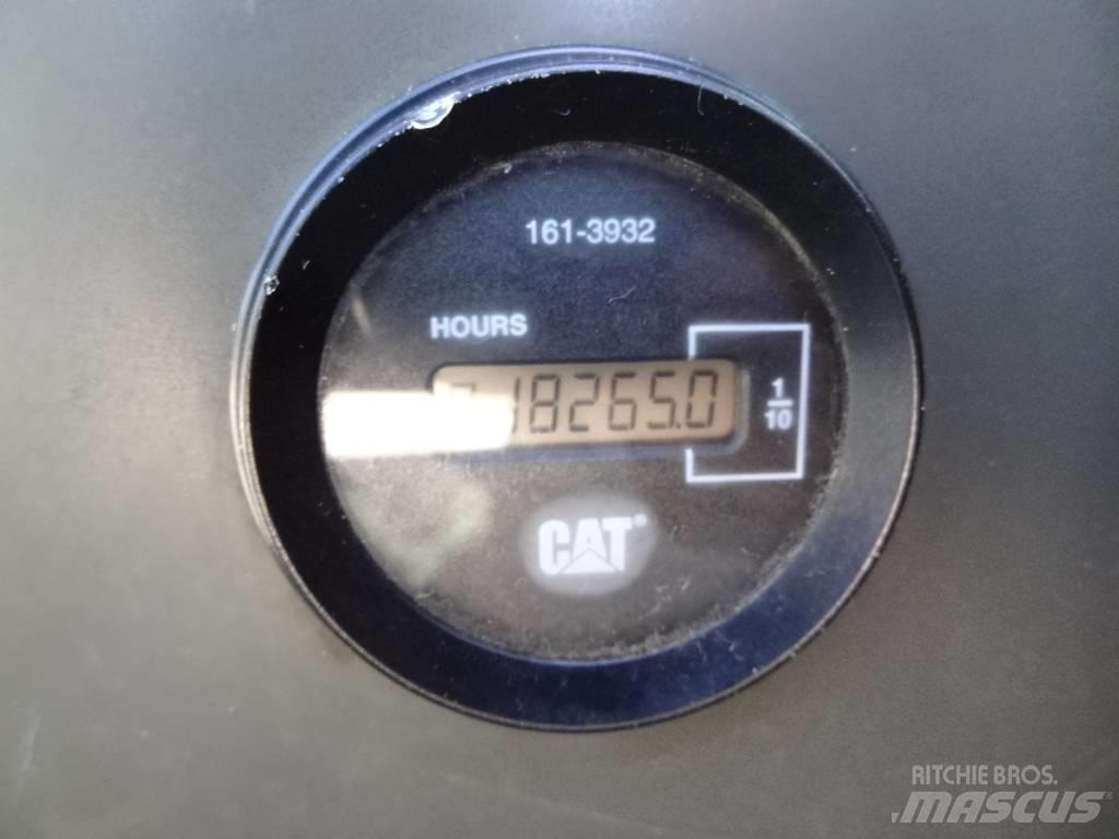 CAT 324 D L Roomikekskavaatorid