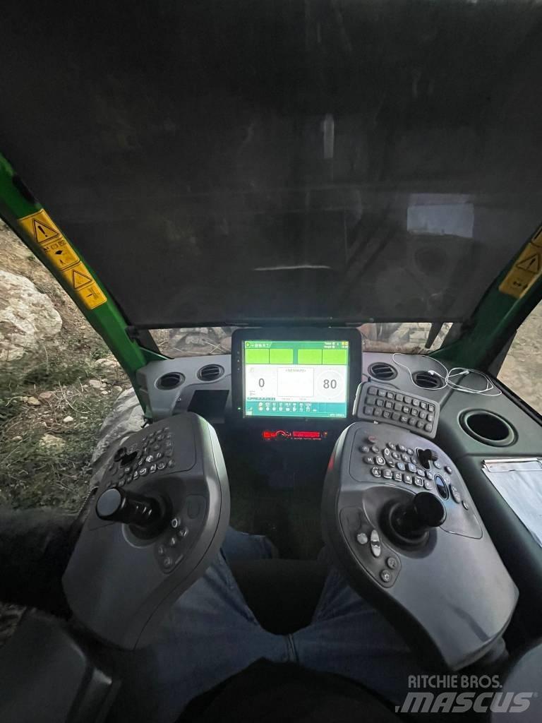John Deere 1270 G Harvesterid