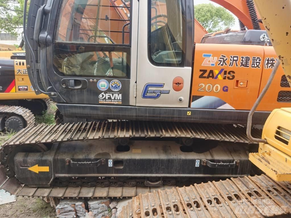 Hitachi ZX 200 Roomikekskavaatorid
