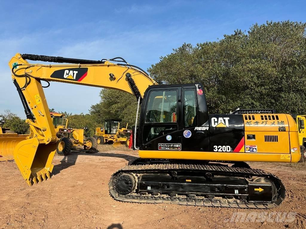 CAT 320 D L Roomikekskavaatorid