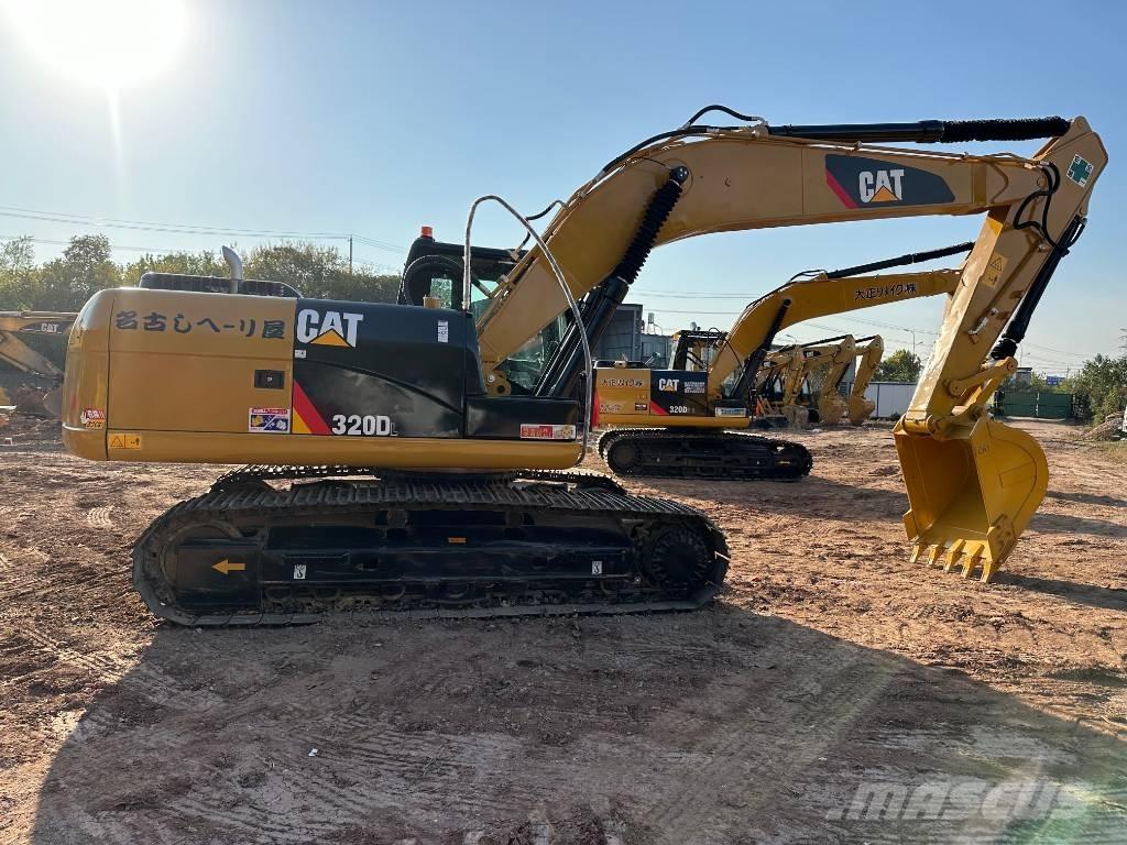 CAT 320 D L Roomikekskavaatorid