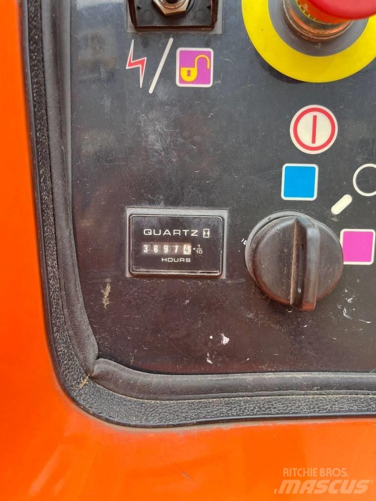 JLG 860 SJ Teleskoop poomtõstukid