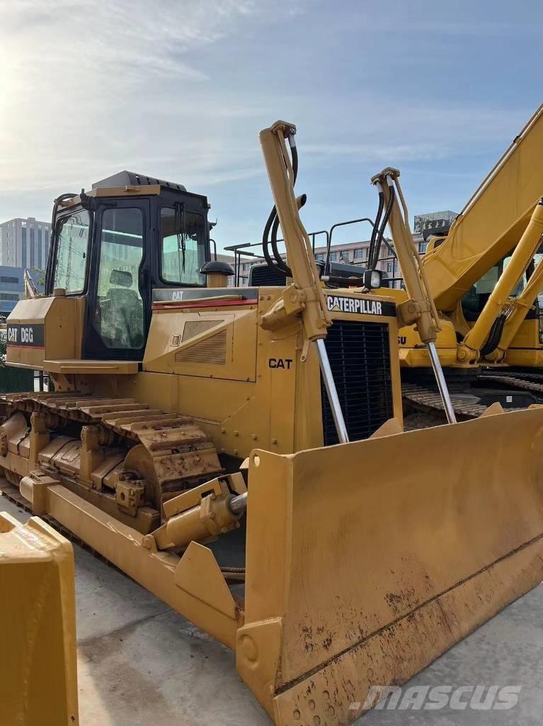 CAT D 6 G Buldooserid