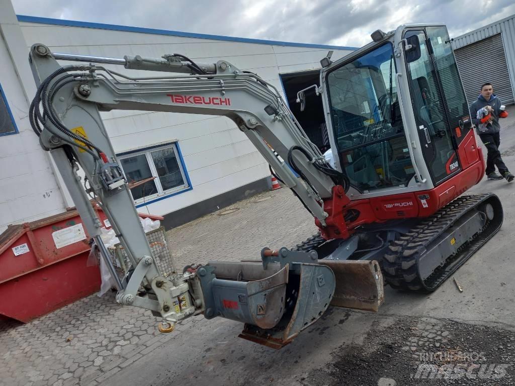 Takeuchi TB 240 Miniekskavaatorid < 7 t