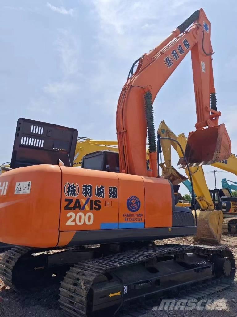 Hitachi ZX200 Roomikekskavaatorid