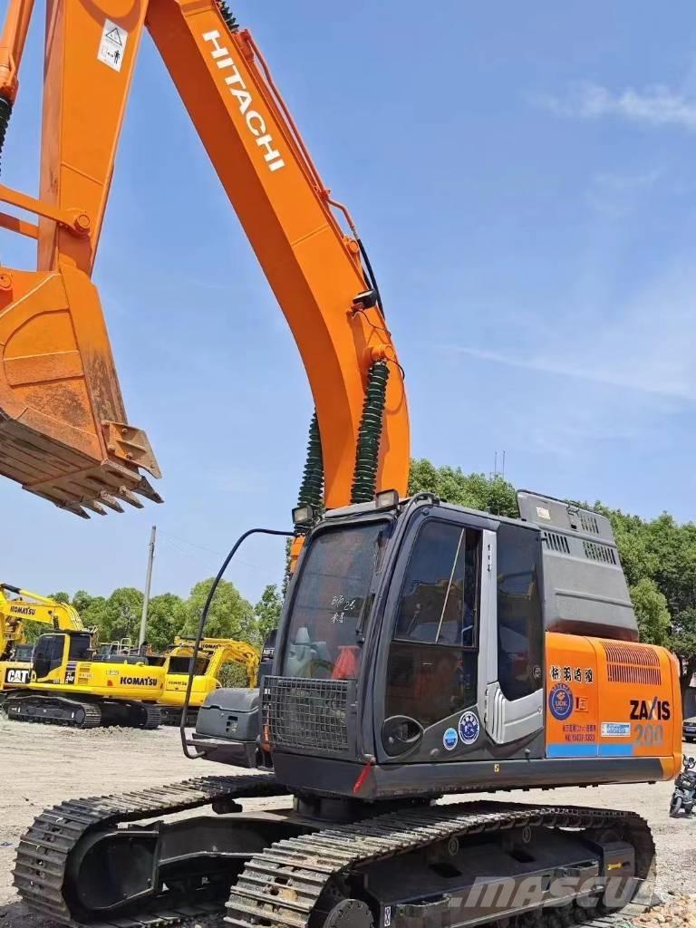 Hitachi ZX200 Roomikekskavaatorid
