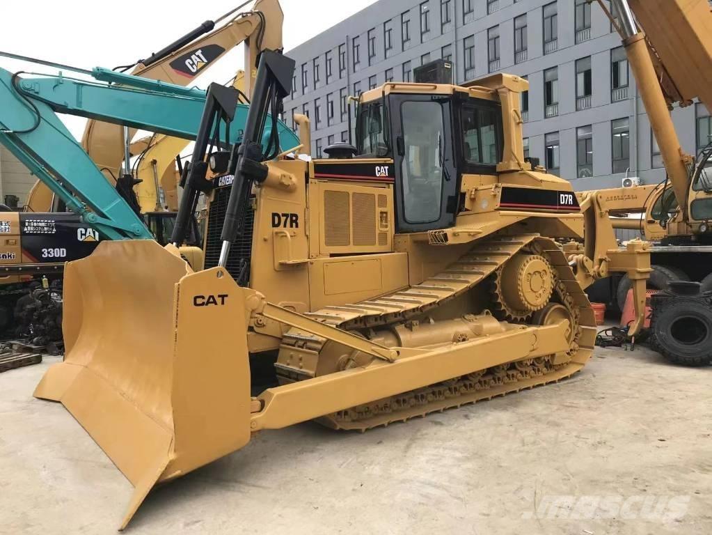 CAT D 7 R Buldooserid