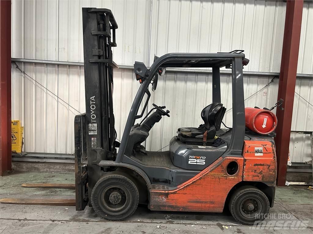Toyota 02-8FGF25 Gaasitõstukid