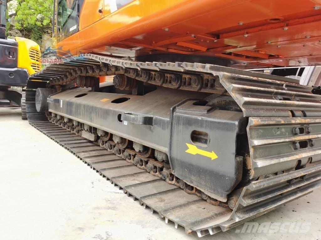 Doosan DX 225 LC Roomikekskavaatorid