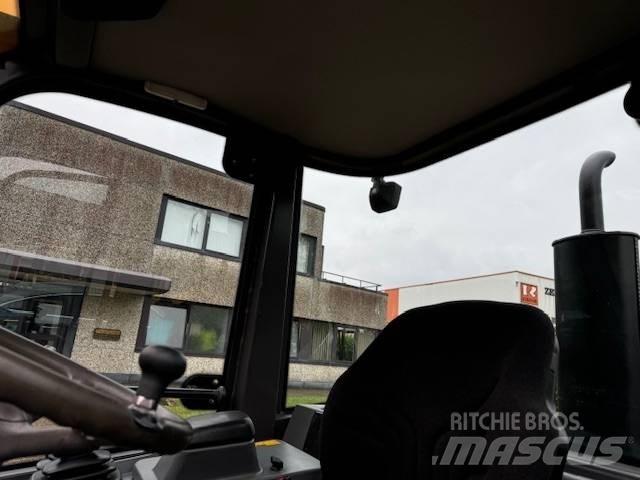Volvo L 25 F Rataslaadurid