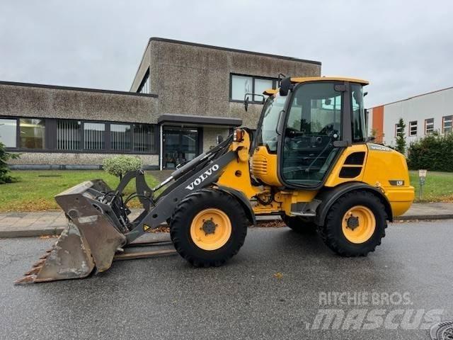 Volvo L 25 F Rataslaadurid