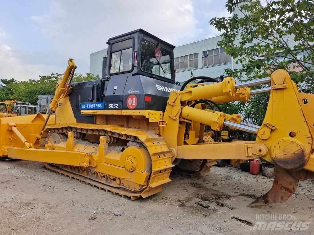 Shantui SD 32 Buldooserid
