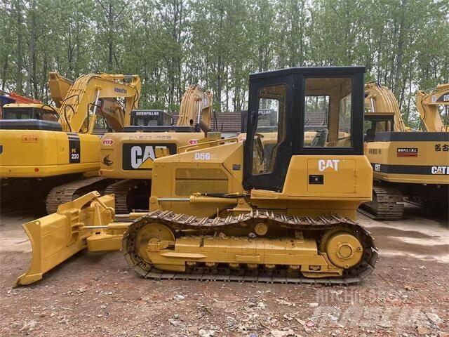 CAT D5G Buldooserid