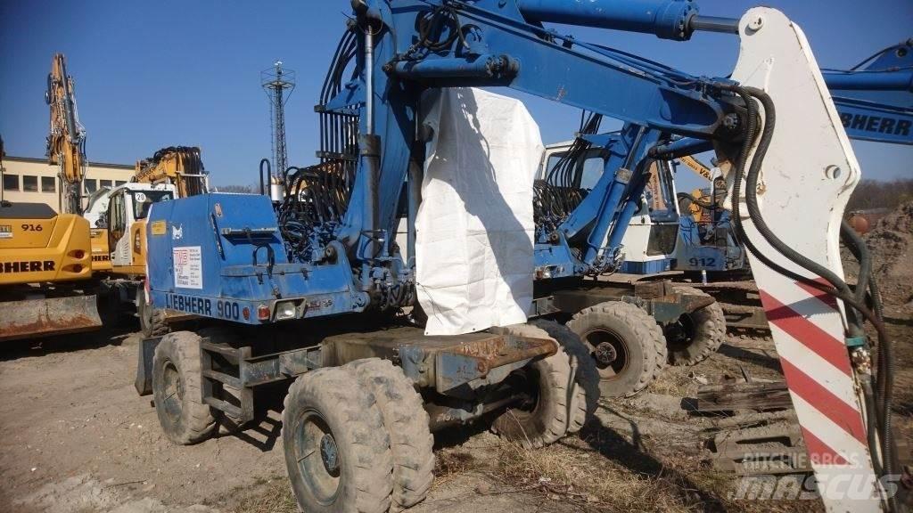 Liebherr A900-C Ratasekskavaatorid