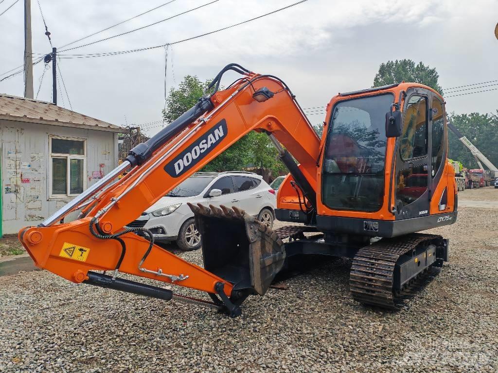 Doosan DX 75-9 C Miniekskavaatorid < 7 t