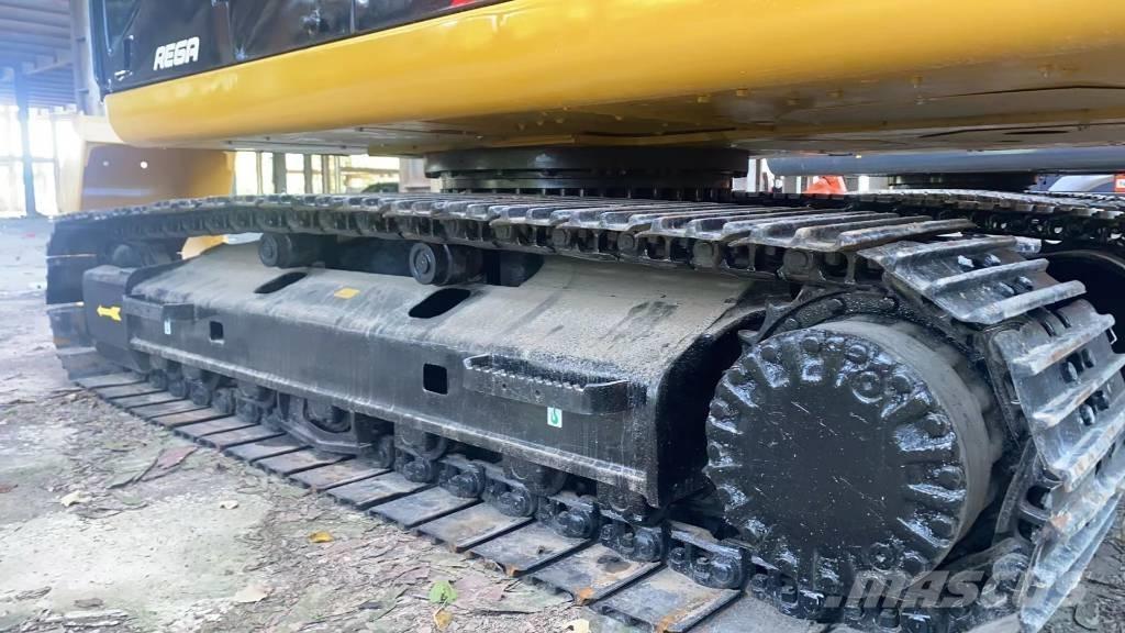 CAT 320D2L Roomikekskavaatorid