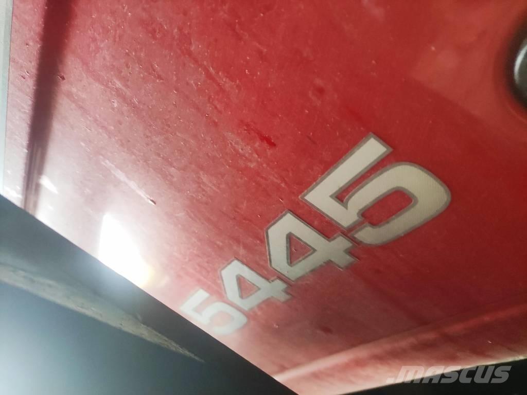 Massey Ferguson 5445 Traktorid