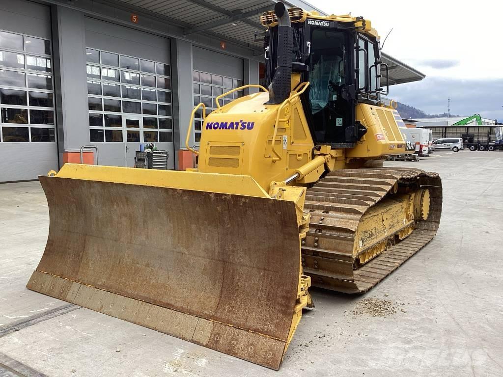 Komatsu D 61 PXi-24 Buldooserid