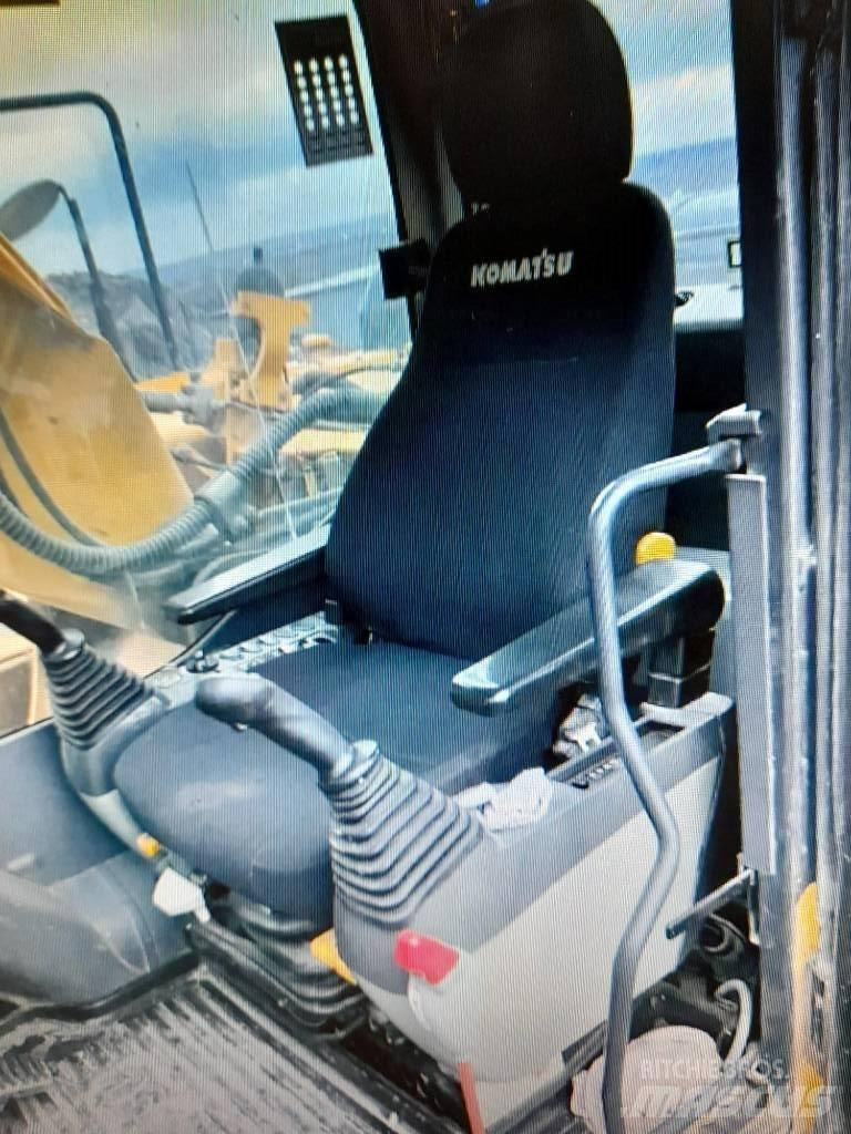 Komatsu HB 215 LC-1 Roomikekskavaatorid