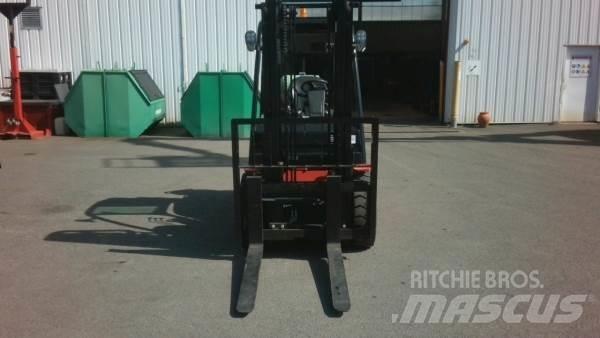 Manitou MI30G ST5 Maastikutõstukid