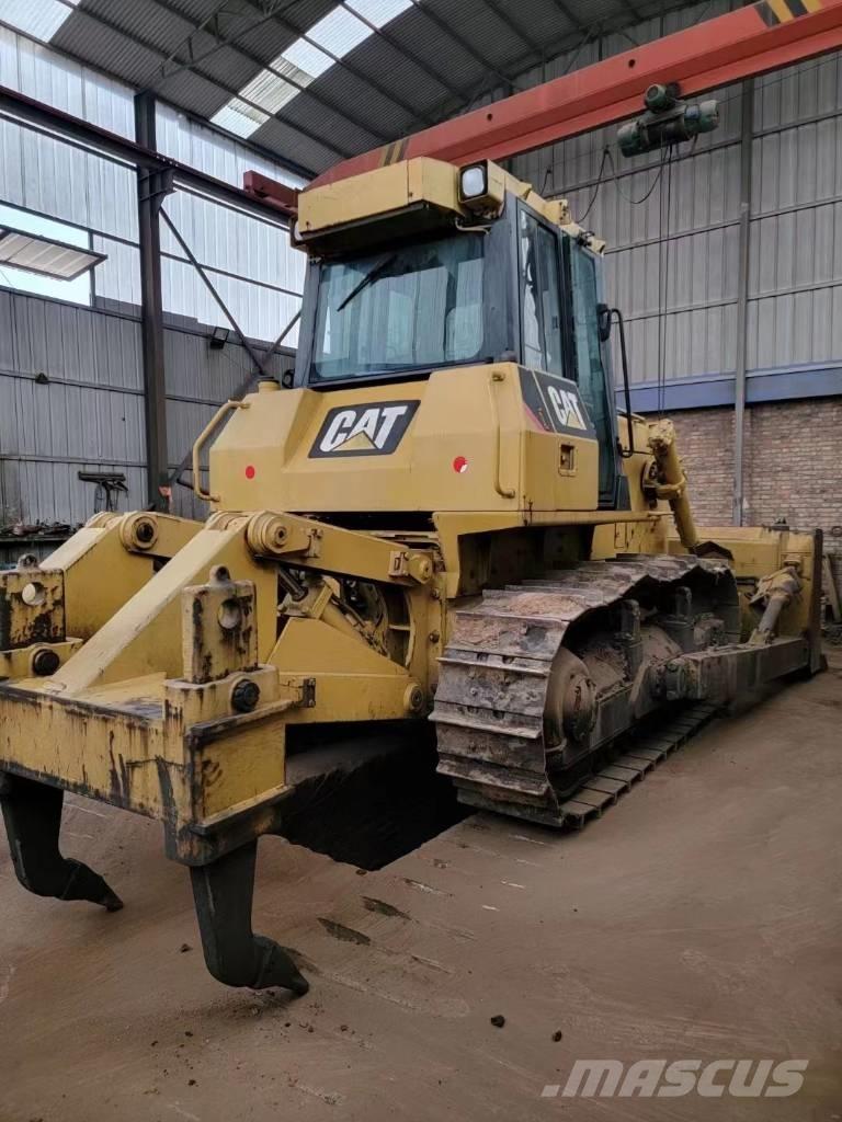 CAT D7G2 Buldooserid