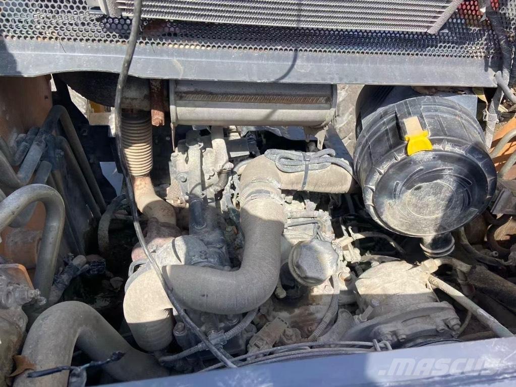 CASE SR 200 Kompaktlaadurid