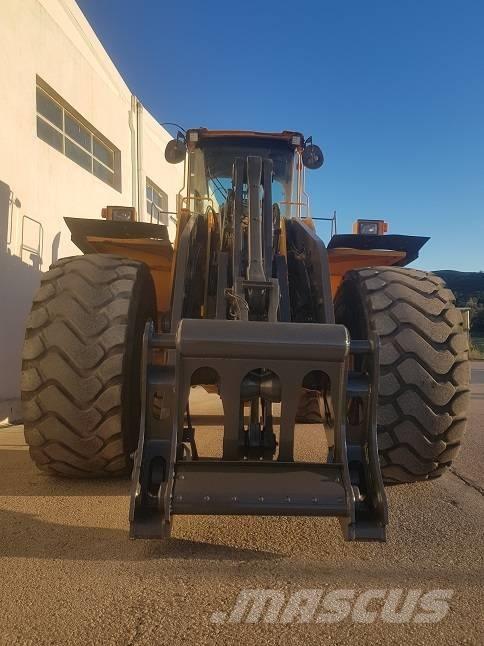 Volvo L220E Rataslaadurid