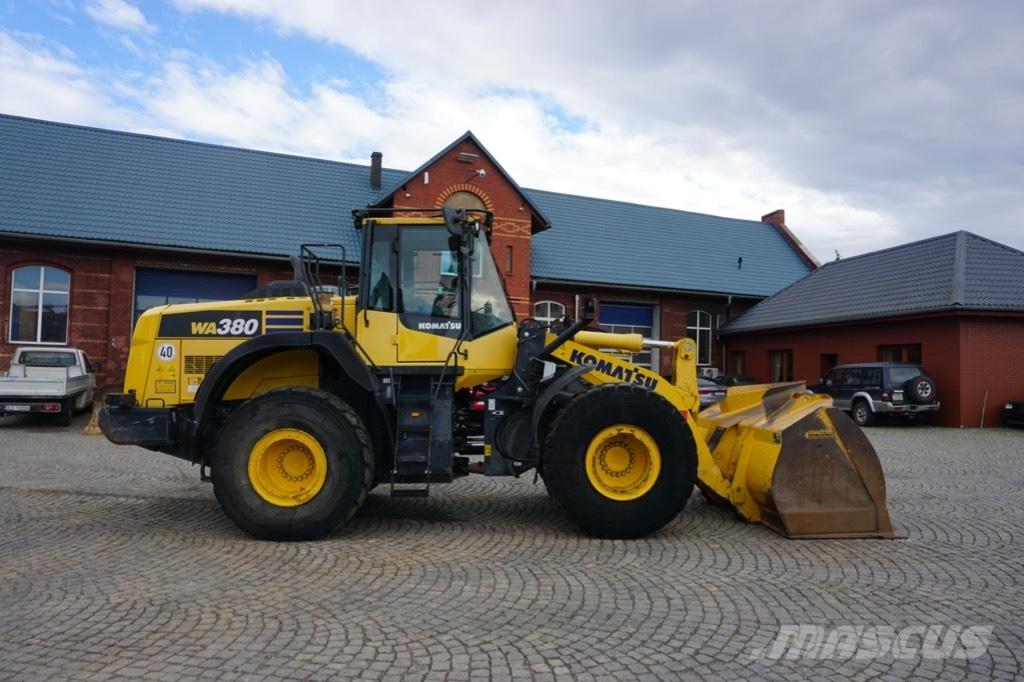 Komatsu WA 380-8 Rataslaadurid