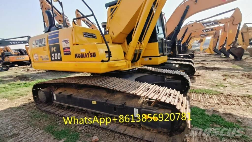 Komatsu PC 200-8 Roomikekskavaatorid