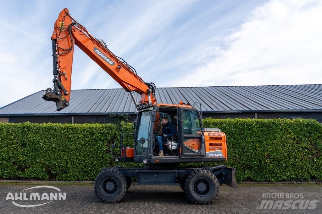 Doosan DX140W-5 Ratasekskavaatorid