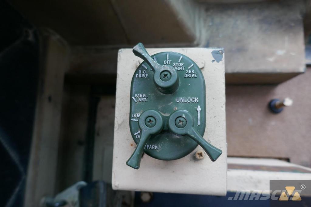 CAT 130G Ex-army Greiderid