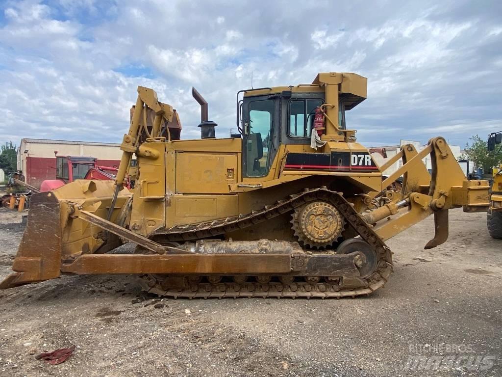 CAT D 7 R Buldooserid