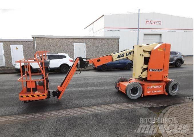 JLG E 300 AJP Iseliikuvad poomtõstukid