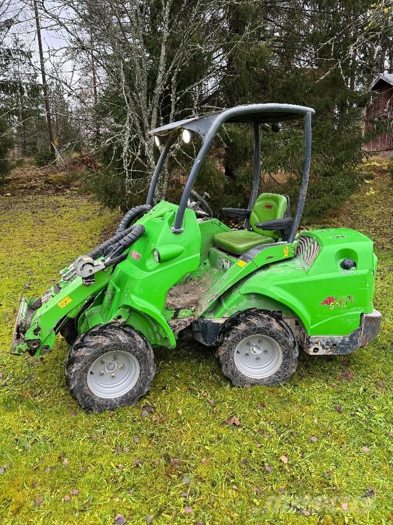 Avant 528 Mitmeotstarbelised laadurid