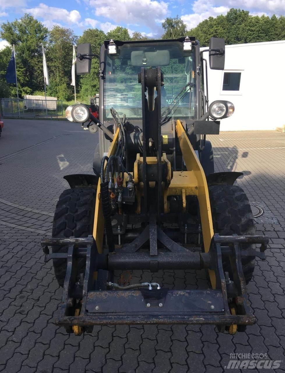 New Holland W50c Rataslaadurid