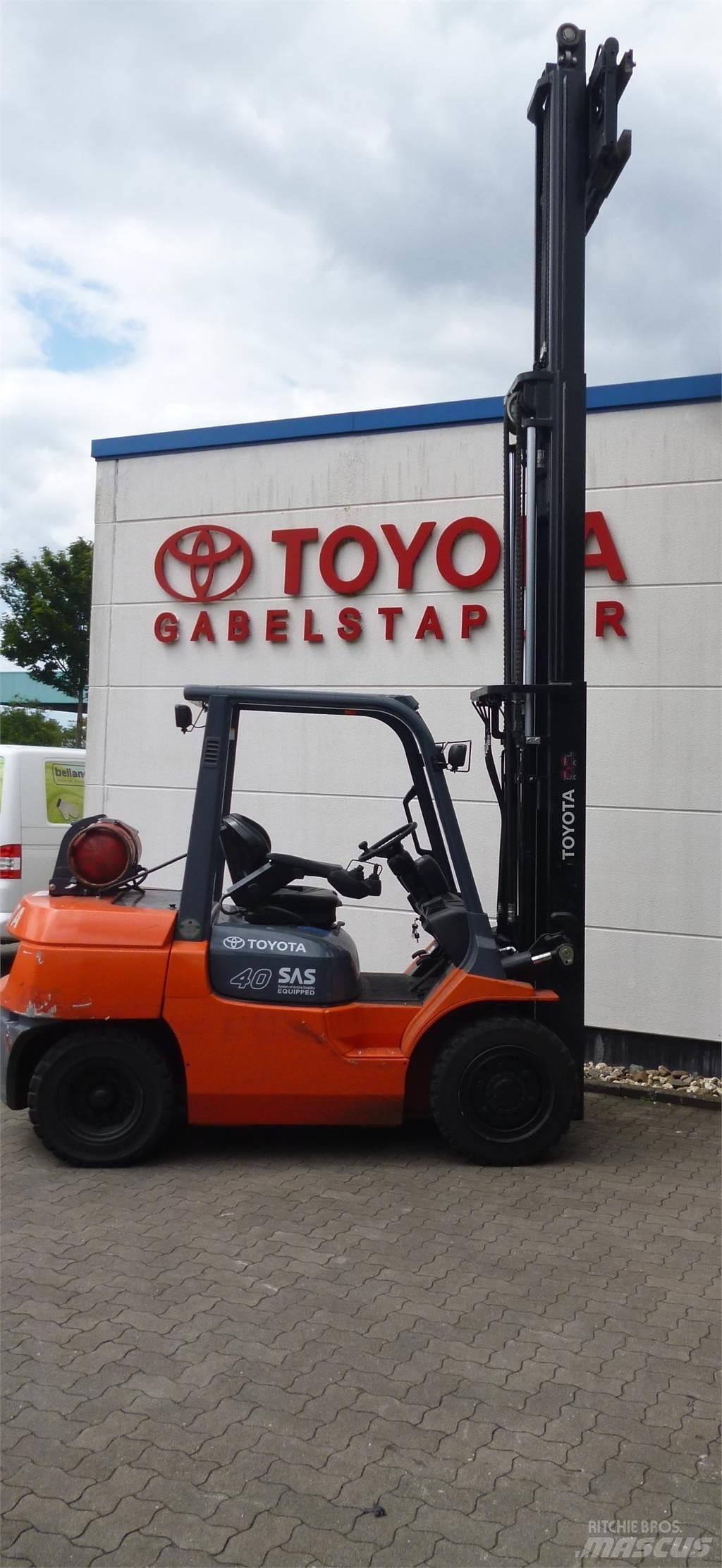 Toyota 02-7FG35 Gaasitõstukid