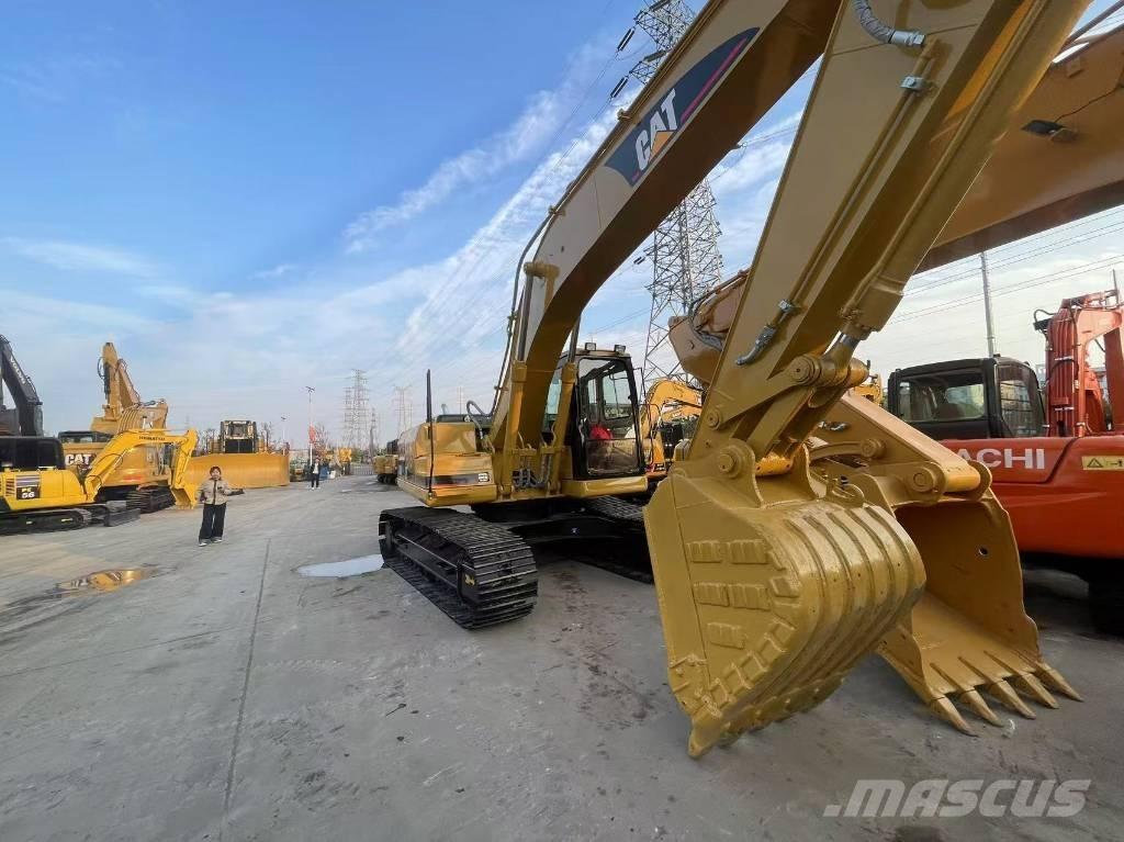 CAT 320 B Roomikekskavaatorid