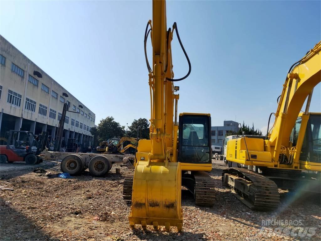 Komatsu PC 120 Väikeekskavaatorid 7t-12t