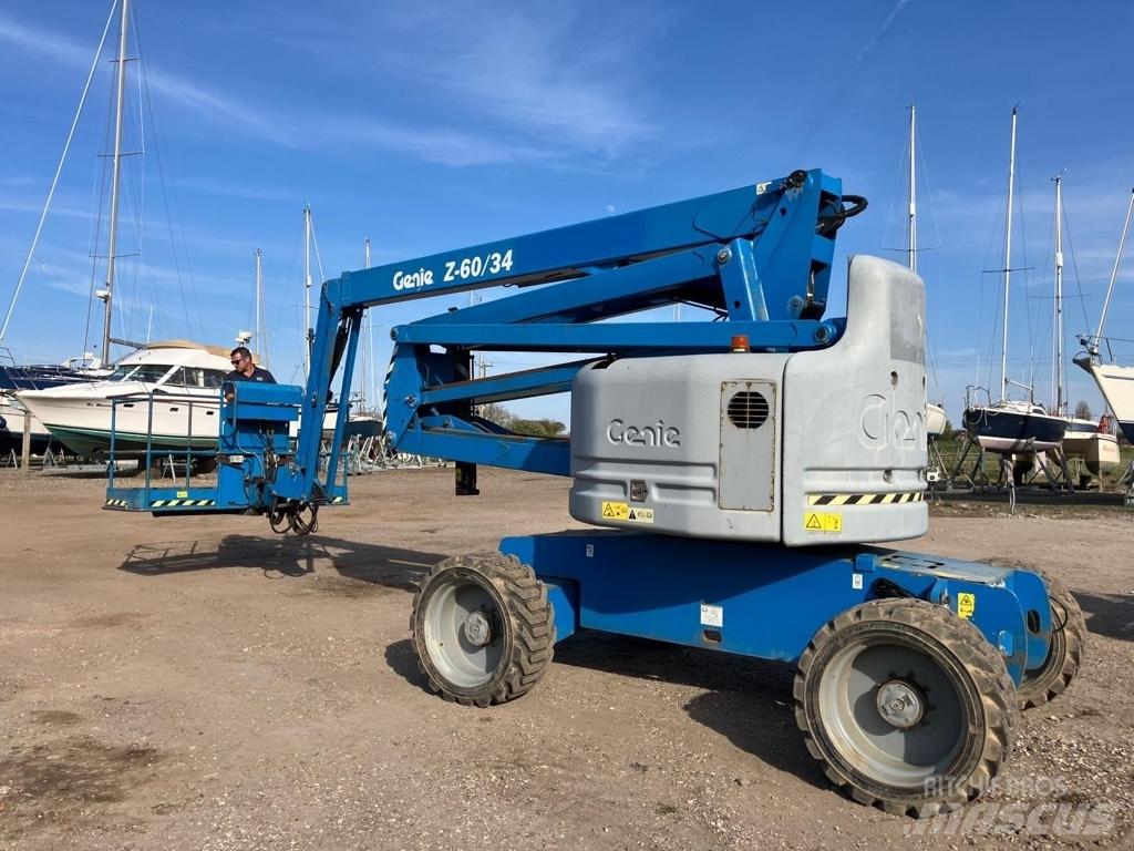 Genie Z 60/34 Iseliikuvad poomtõstukid