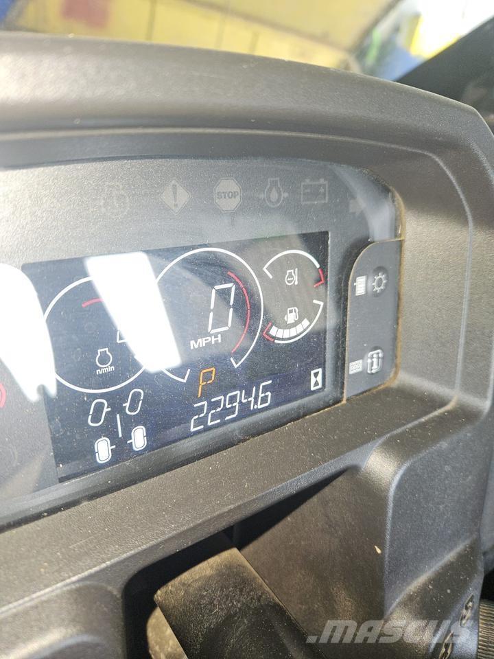 John Deere XUV865M ATV-d