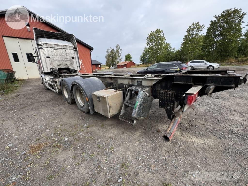 Scania R 730 LB Raamautod