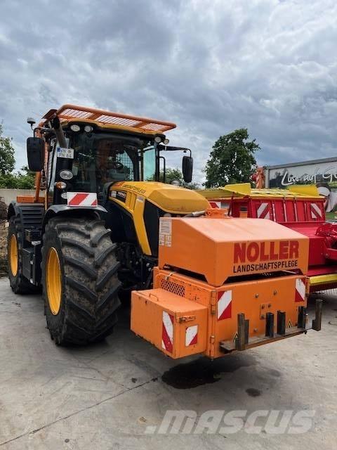 JCB Fastrac 4220 Traktorid