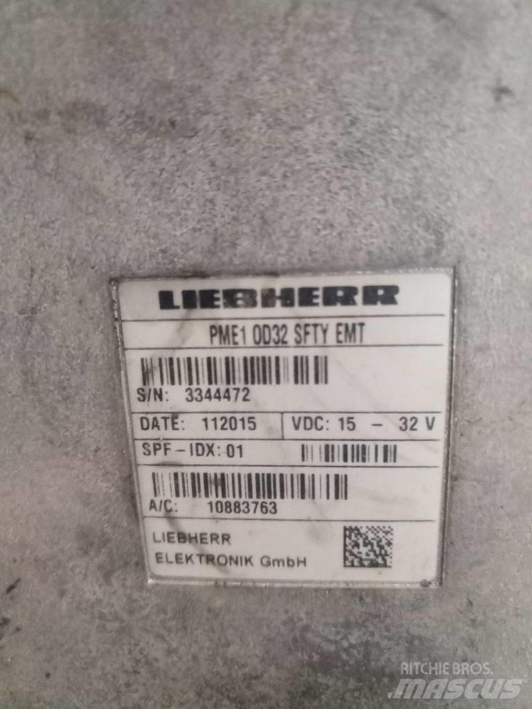 Liebherr R 916 LC Elektroonikaseadmed