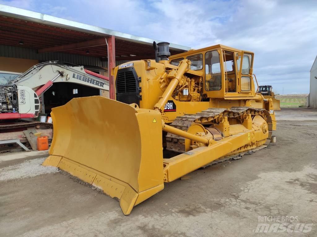 CAT D 9 H Buldooserid