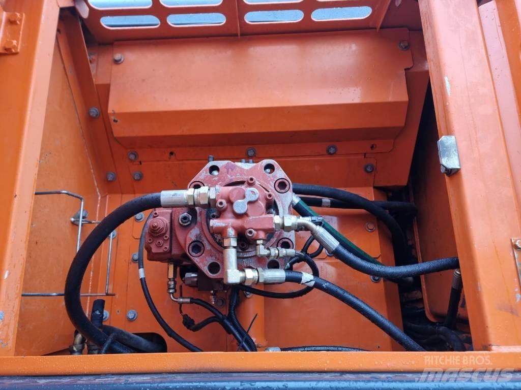 Doosan DX 255 LC Roomikekskavaatorid