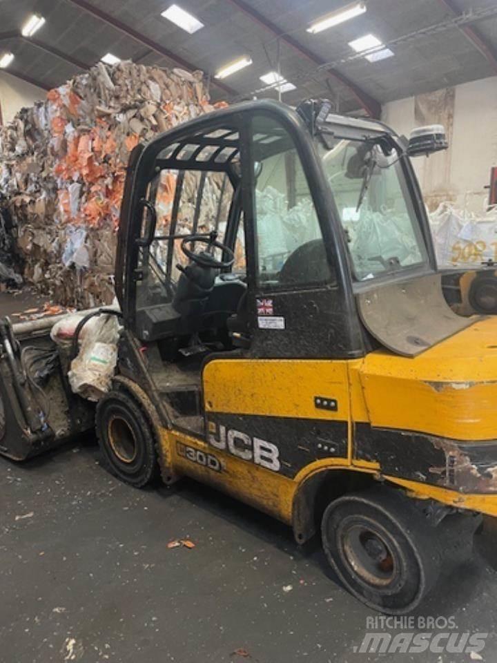 JCB TLT30 Kahveltõstukid - muud
