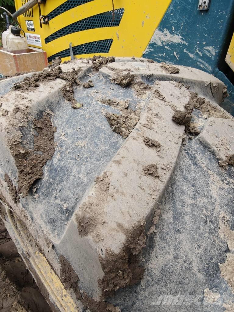 HSM 805 F Väljaveotraktorid