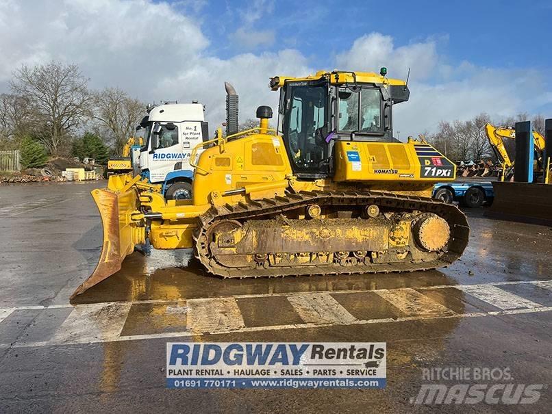 Komatsu D 71 PX-24 Buldooserid