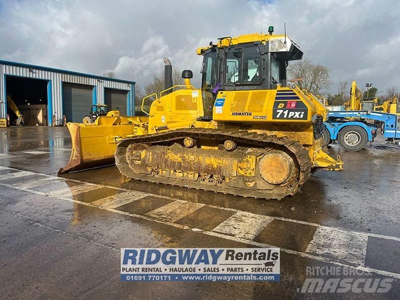 Komatsu D 71 PX-24 Buldooserid