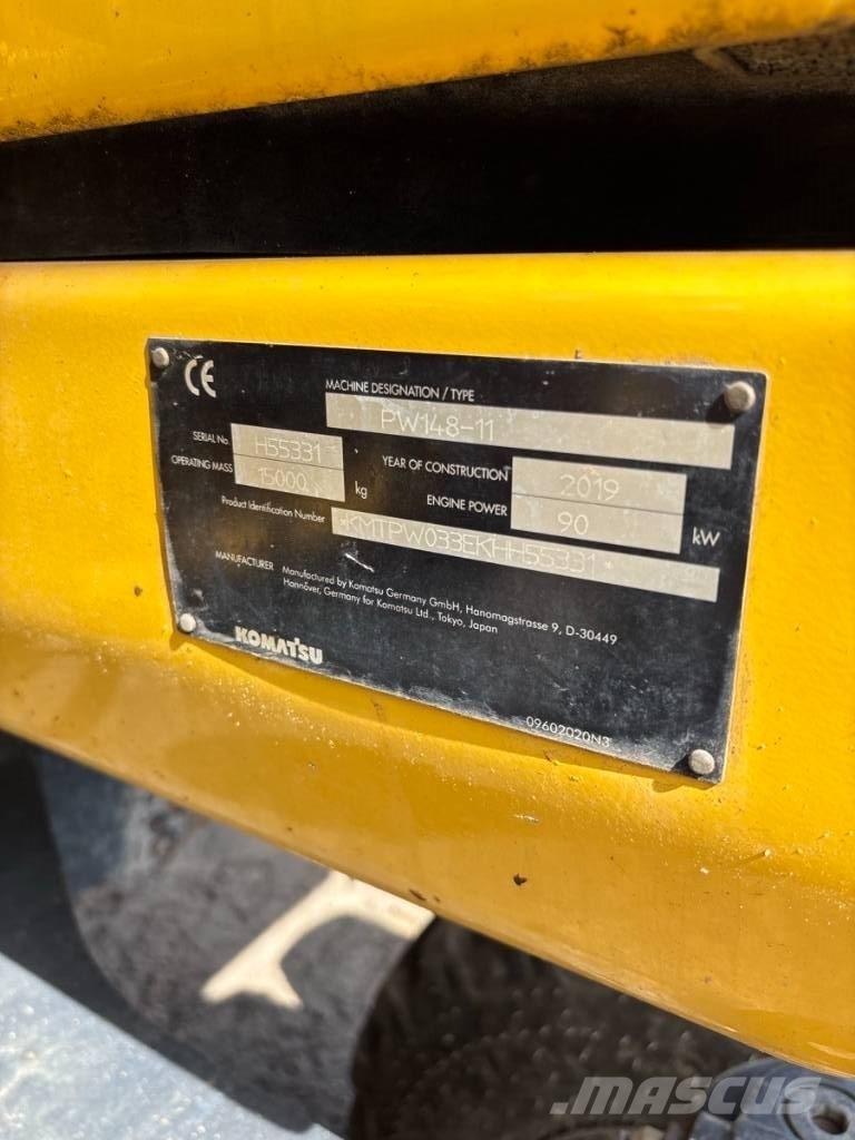 Komatsu PW 148-11 Ratasekskavaatorid